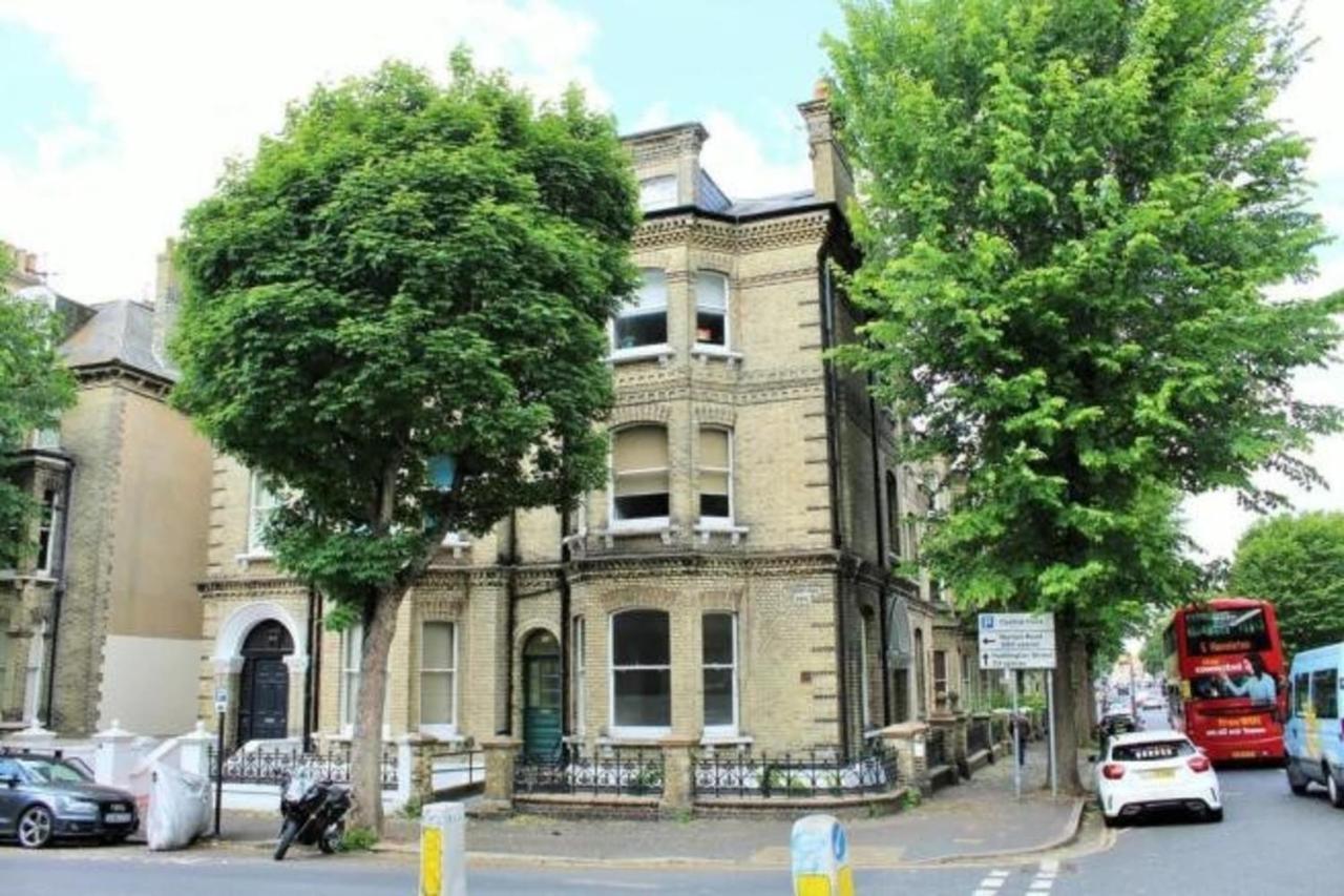 Bright 1 Bedroom Flat Minutes From The And Trains Hove