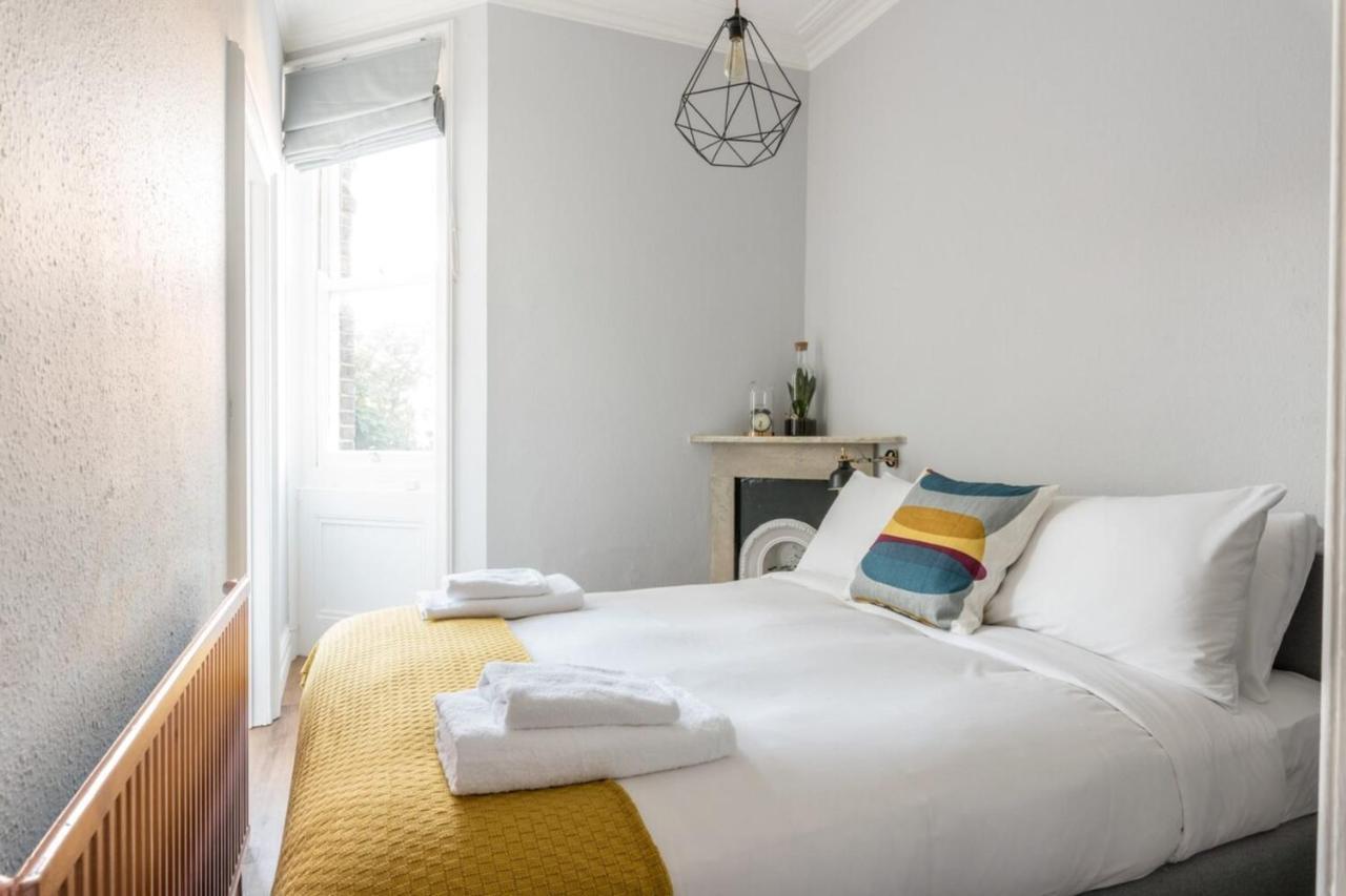 Bright 1 Bedroom Flat Minutes From The And Trains Appartement Hove